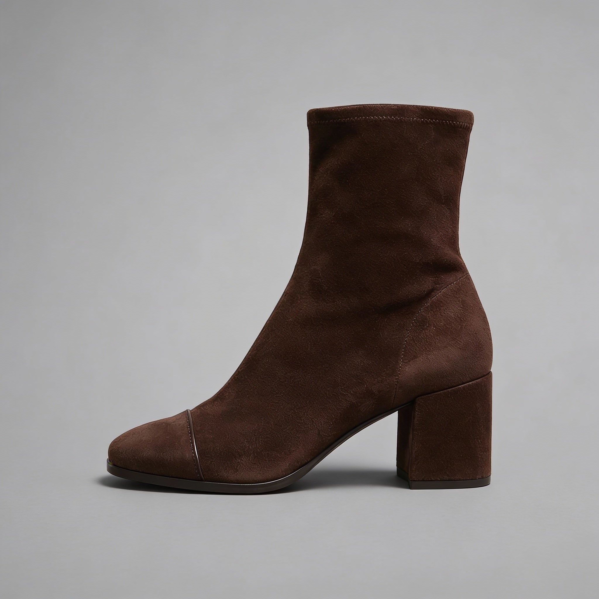 Victoria | Stövlar med fyrkantig tå och klack