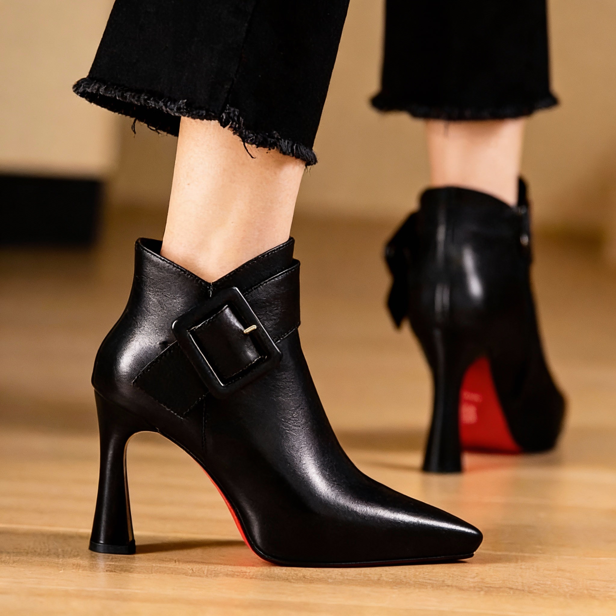 Liora | Ankelskor med klack och överdimensionerad spänne